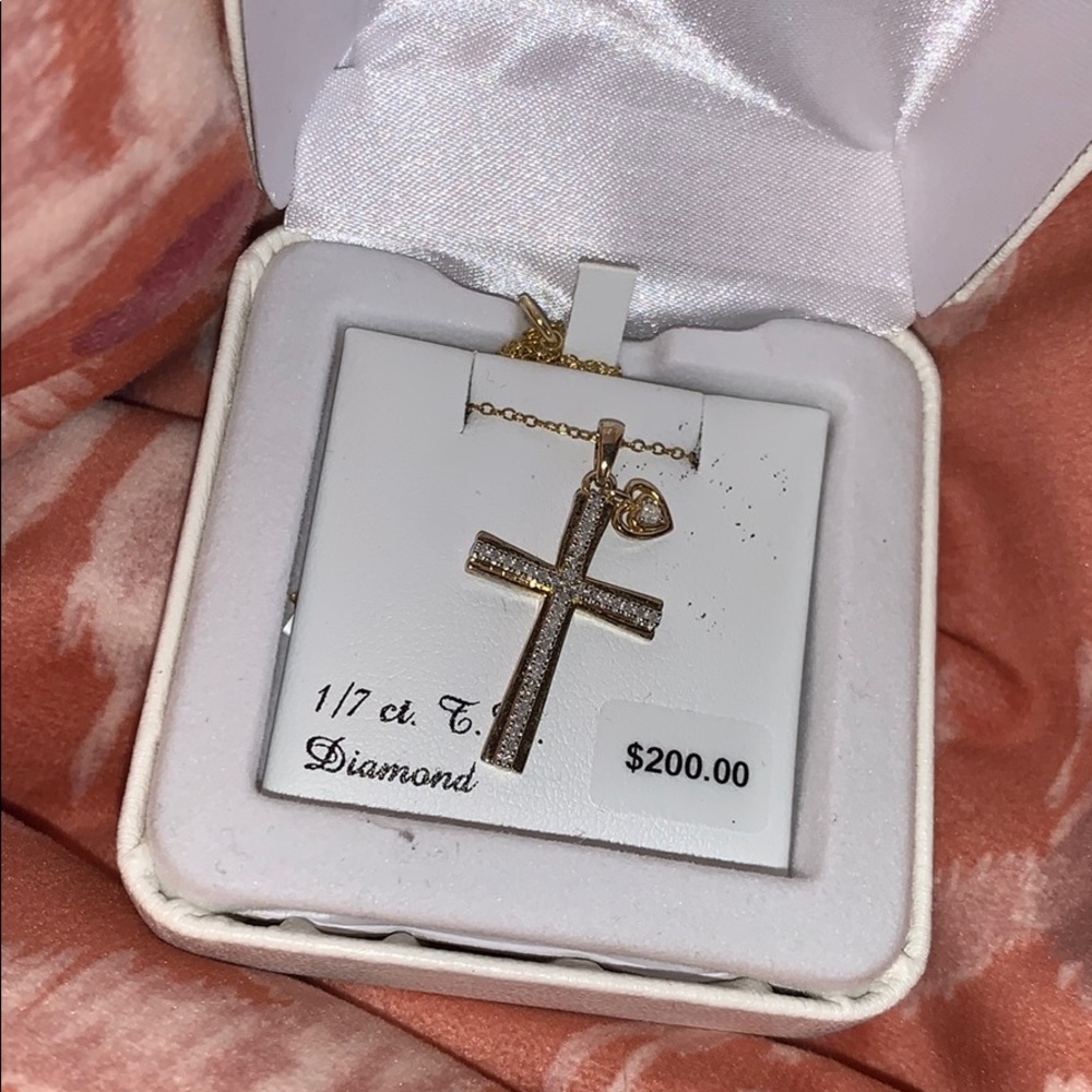 never worn gold cross necklace with diamond detail